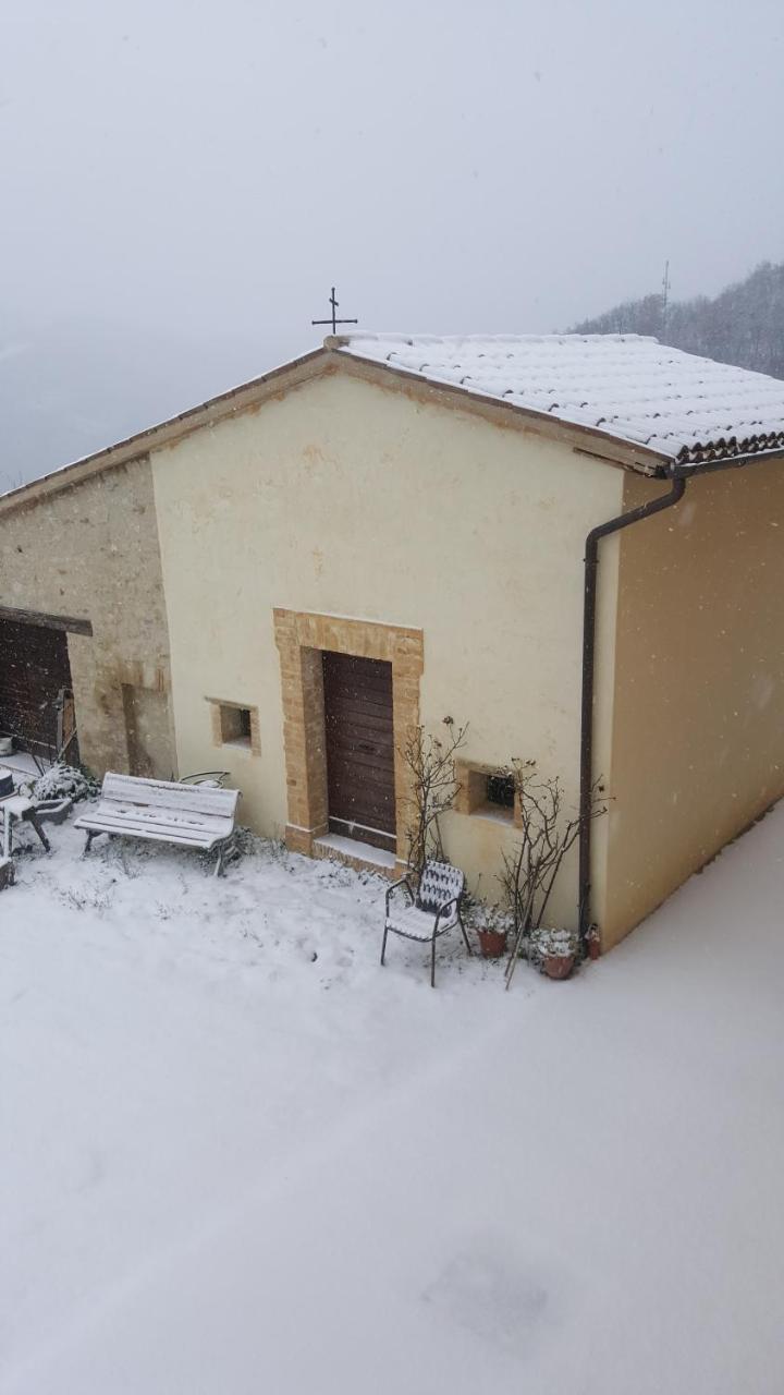 Bed & Breakfast Casa Lisetta Valtopina Exterior foto